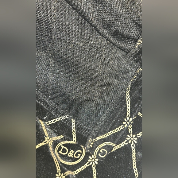 Rare D&G Black and Gold Men's Shirt - Picture 6 of 15